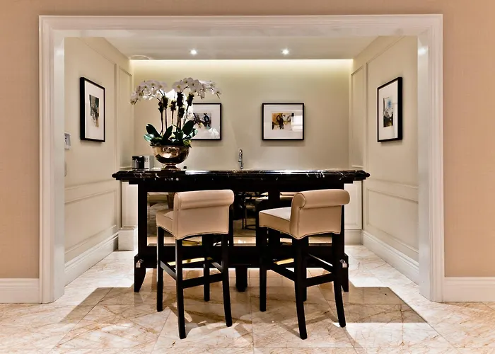 Royal King Suite